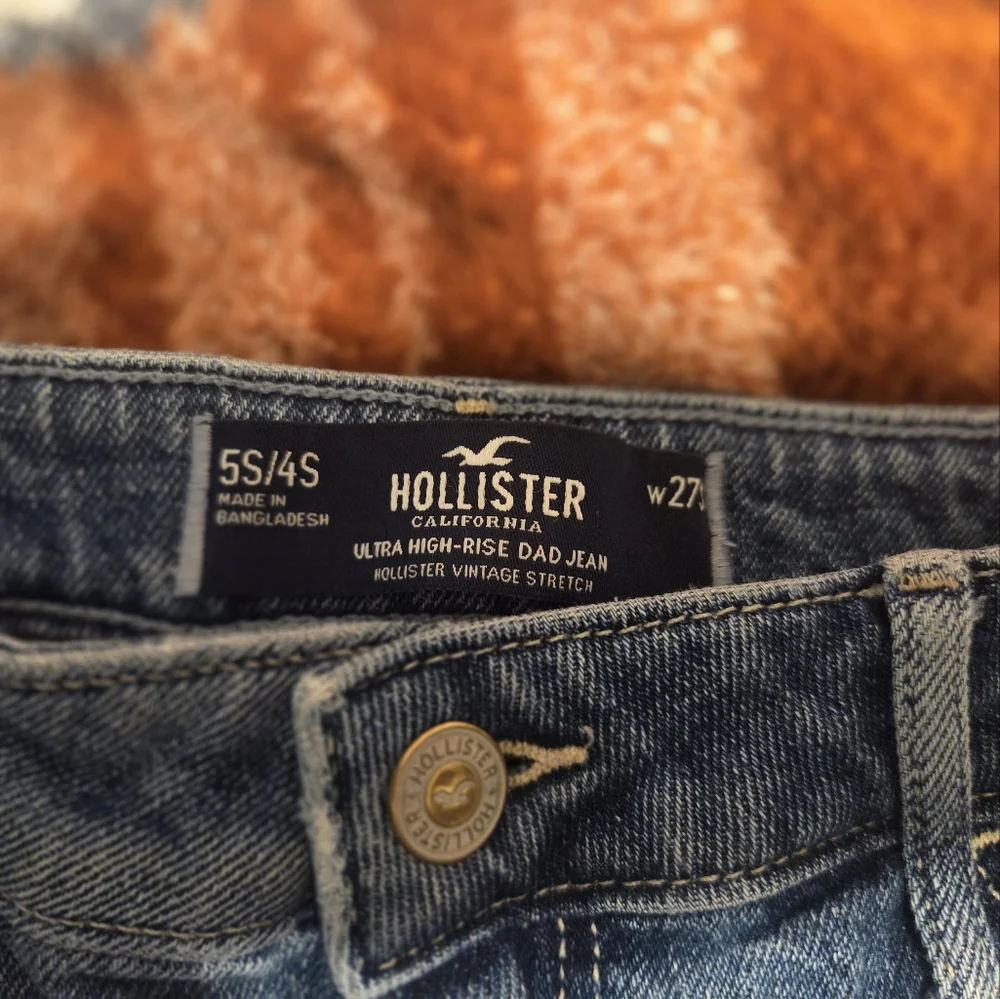 Hollister Women's Light Blue ULTRA High Rise DAD Jeans - Picture 2 of 5